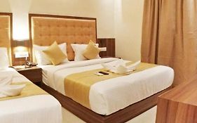 Hotel Emerald Near T2 International Airport Mumbai